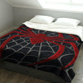 Spider Web Pattern Flannel Blanket Soft Skin Friendly Warm Cozy Throw Blanket Gothic Halloween Style Lightweight Bedding Blanket for Bed Sofa Couch Bedroom Living Room Nap Home Decor Birthday Gift